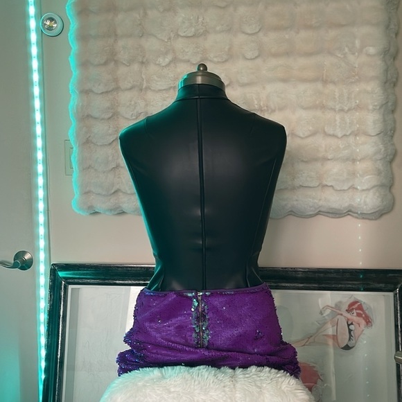 Love Fire purple blue sequins new mini skirt Size M - Picture 5 of 6